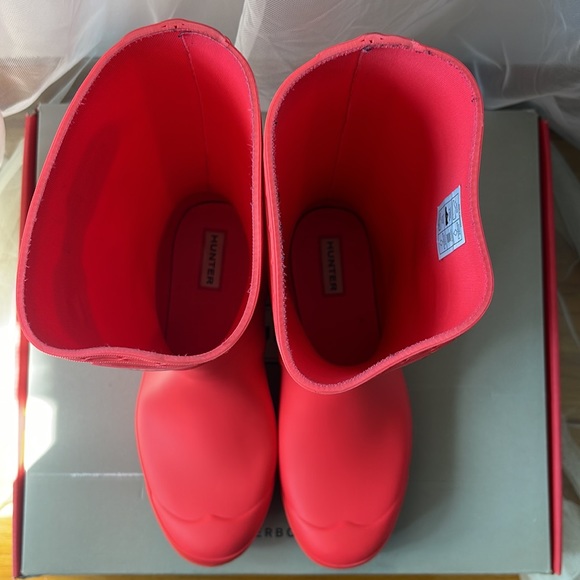 Hunter Boots- like new - Picture 8 of 10